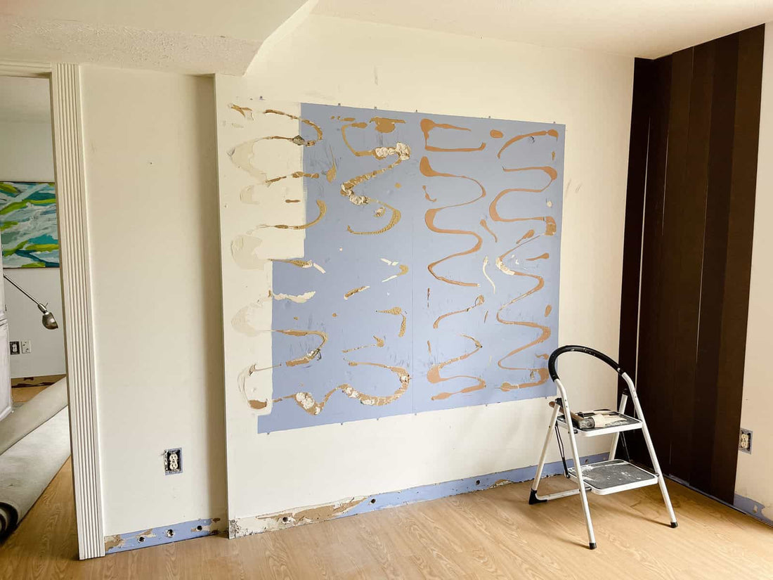 How to Remove Mirror Glued to Wall Without Breaking It