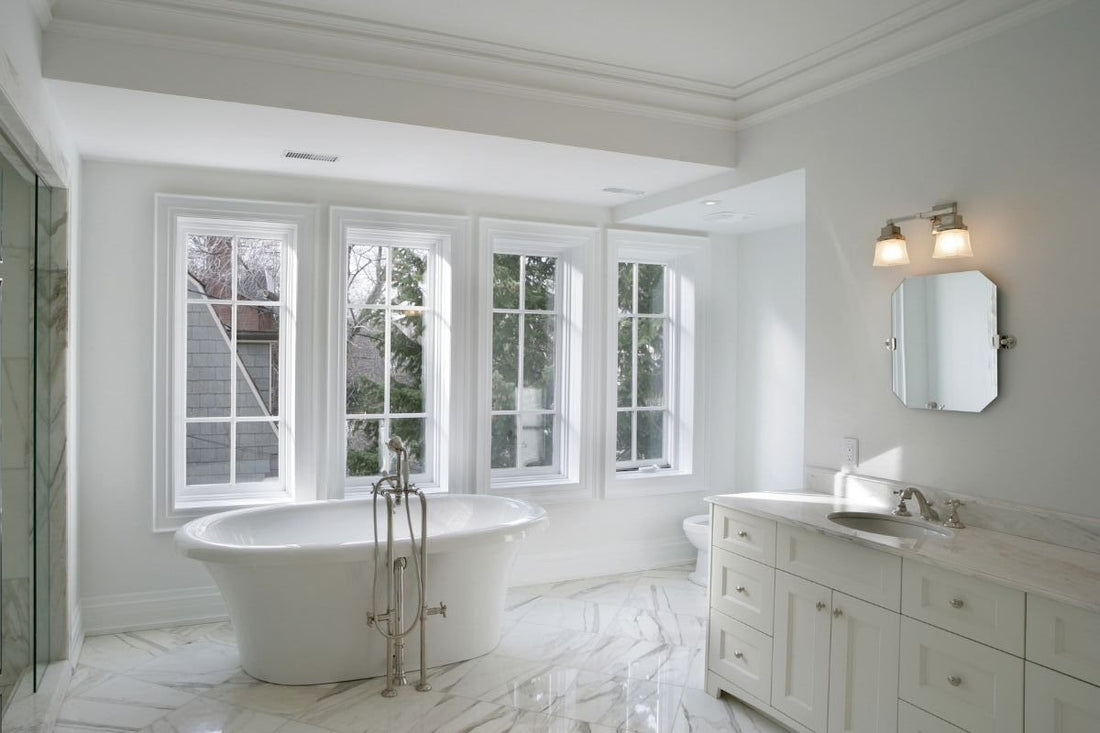 How Big Should Bathroom Mirror Be? Designers Reveal All