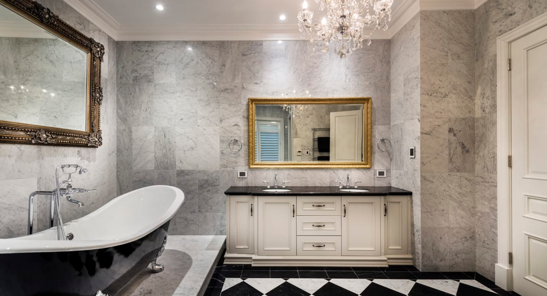 Small Glamorous Black & White Bathroom