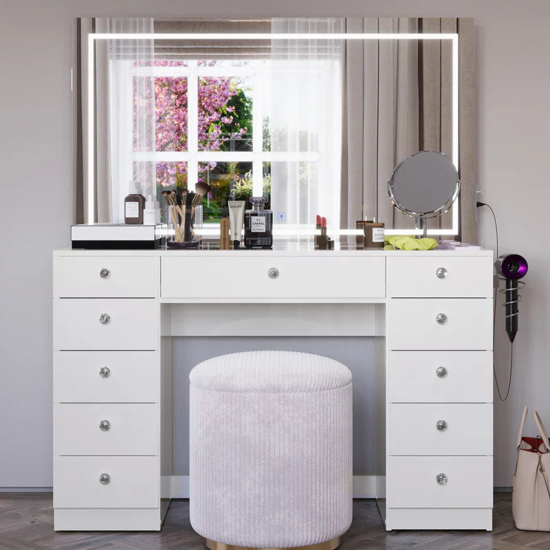 What Does a Bluetooth Mirror Do? Discover Hidden Perks Today